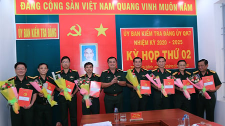 Ban Thường vụ Quân ủy Trung ương chuẩn y nhân sự mới