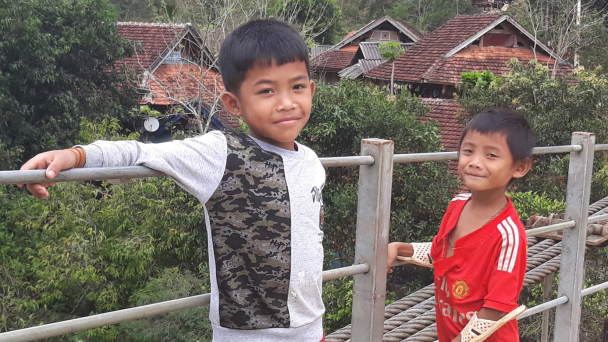 Nghị quyết đi vào cuộc sống, đồng bào khấm khá dần lên