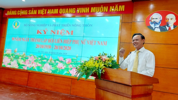 'Phải tiếp tục làm rõ, làm mới các phong trào thi đua của phụ nữ'