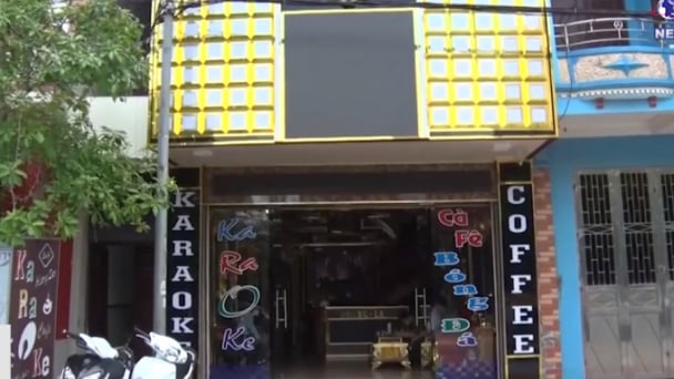 Bất chấp lệnh cấm, quán Karaoke ở Thái Bình vẫn vô tư đón khách vào hát