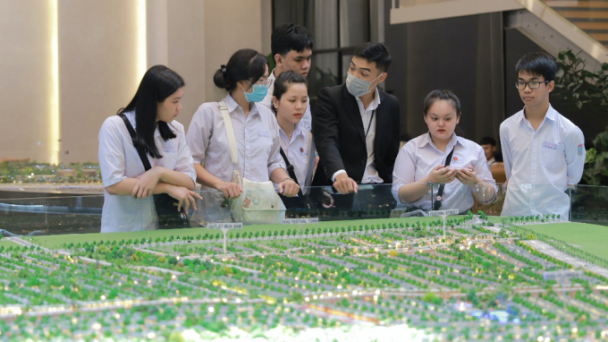 Novagroup tiếp nhận hơn 120 sinh viên Nova College đến thực tập
