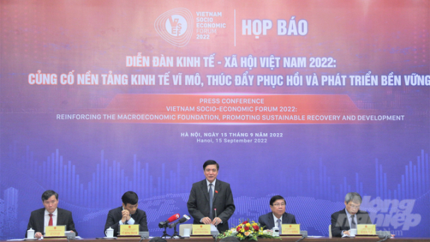 Nhiều vấn đề 'nóng' được thảo luận tại Diễn đàn Kinh tế-Xã hội Việt Nam 2022