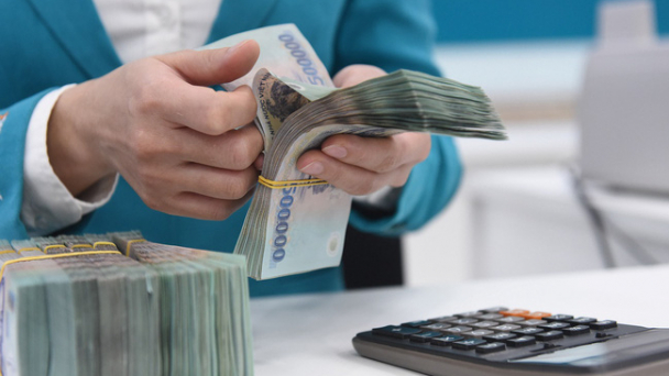 Tăng mức lương cơ sở lên 1,8 triệu đồng/tháng từ ngày 1/7/2023