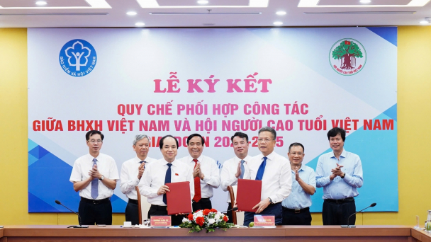 Gần 15 triệu người cao tuổi nhận thêm hỗ trợ từ bảo hiểm