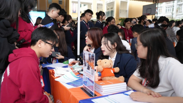 Trang bị kiến thức, kỹ năng giúp học sinh tự tin vượt vũ môn THPT