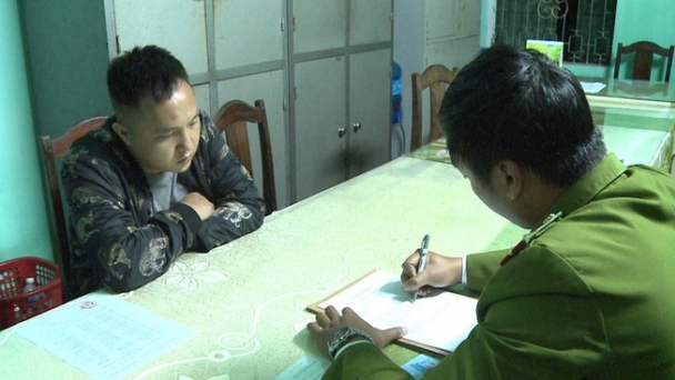 Phá đường dây cho vay lãi suất 365% năm