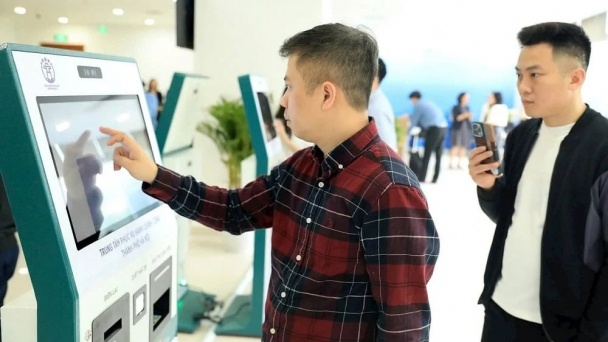 Hà Nội giảm tối đa giấy tờ trong giải quyết thủ tục hành chính