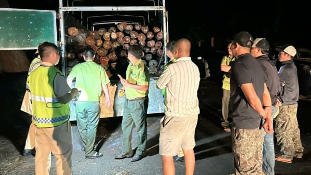 Đắk Lắk bắt giữ 2 vụ vận chuyển lâm sản không rõ nguồn gốc