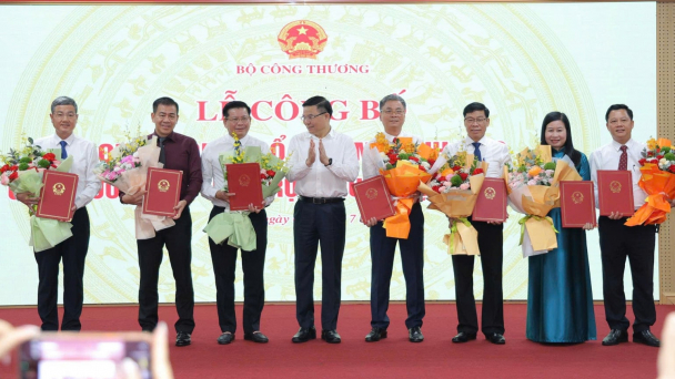 Lấy người học làm trung tâm, đổi mới sáng tạo làm động lực
