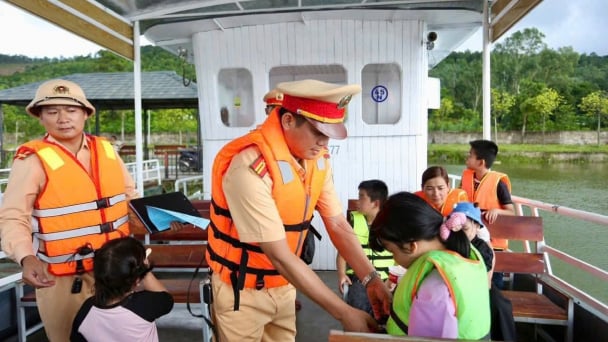 Cảnh sát giao thông Phú Thọ công bố số điện thoại đường dây nóng