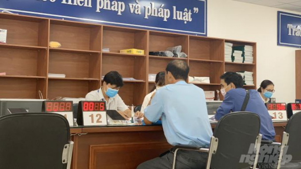 Cán bộ, công chức TP.HCM giảm một nửa thu nhập tăng thêm từ tháng 1/2020