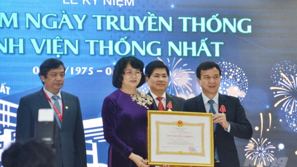 Phó Chủ tịch nước dự lễ kỷ niệm 45 năm thành lập Bệnh viện Thống Nhất
