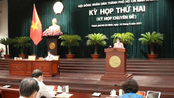 HĐND TP.HCM mặc niệm bệnh nhân tử vong do Covid-19