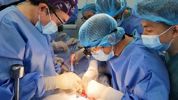 Bệnh viện Thống Nhất lần đầu tiên ghép thận thành công cho hai thiếu niên