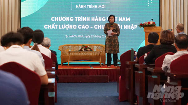 Cuộc cạnh tranh về các tiêu chuẩn ngày càng khốc liệt