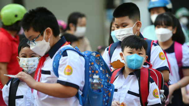 TP. Hồ Chí Minh yêu cầu đeo khẩu trang trong trường học