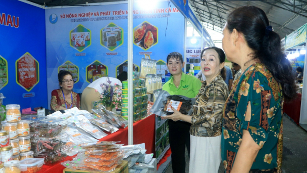 Nông, lâm, thủy sản 27 tỉnh thành chào hàng tại TP.HCM