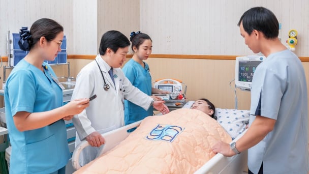Đầu tư vào công tác điều dưỡng có thể giảm chi phí y tế