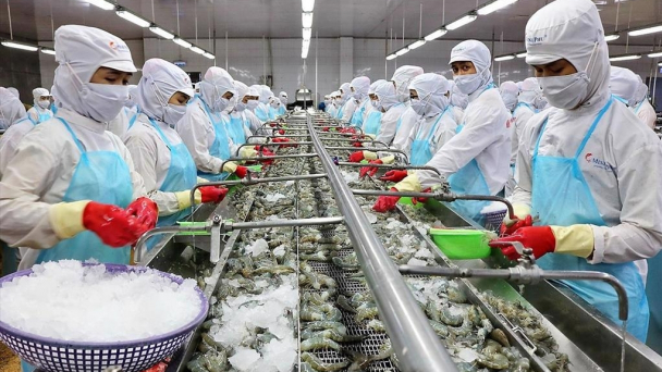 Đơn hàng sụt giảm, doanh nghiệp ngành gỗ, thủy sản gặp khó