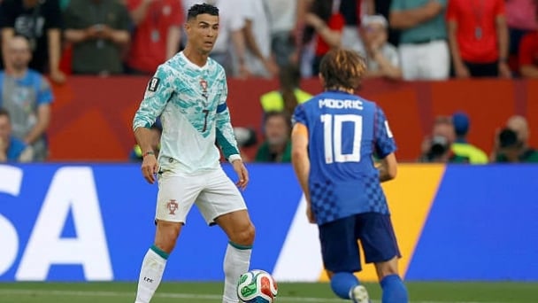 Ramos ghi bàn phút 90+4, Bồ Đào Nha ngược dòng nghẹt thở hạ Croatia 2-1