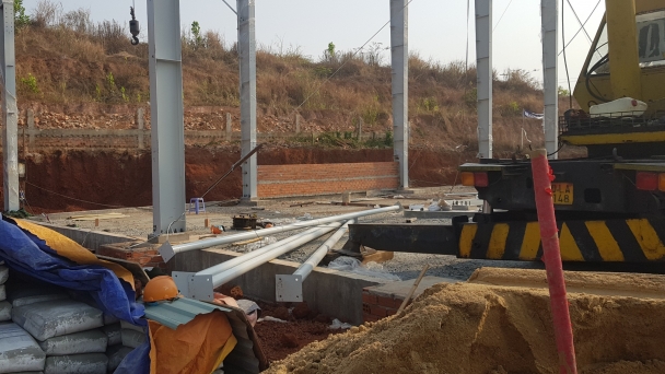 Rơi móc cần cẩu khiến 2 người chết, 1 người nguy kịch