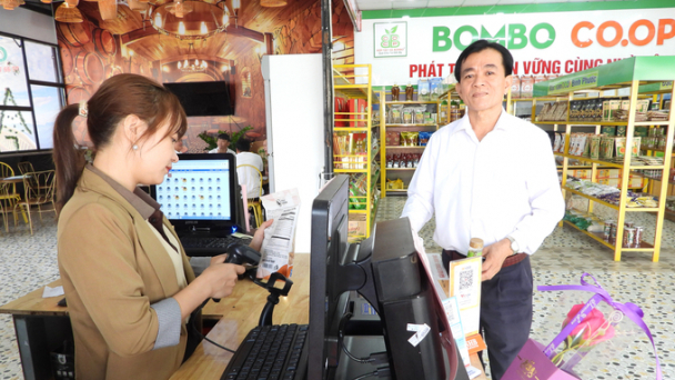 Hợp tác xã 'mua may bán đắt' nhờ số hóa khâu bán hàng