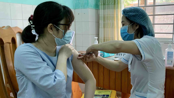 Vĩnh Phúc đẩy nhanh tiến độ tiêm vắc xin phòng Covid-19
