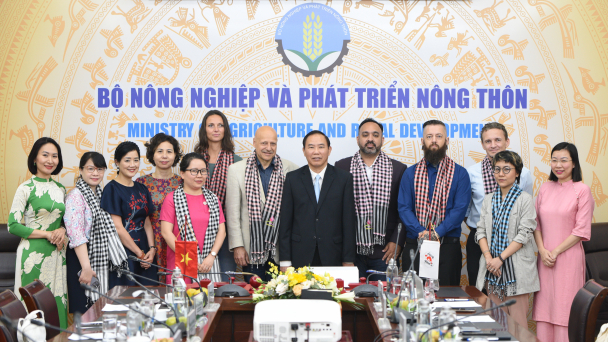Chung tay giải quyết vấn đề bệnh dại, bệnh mới nổi từ động vật