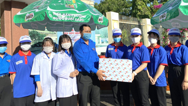 Thanh niên tình nguyện linh hoạt tiếp sức mùa thi giữa dịch Covid-19