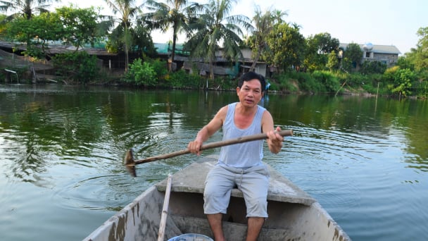 Gặp ông chủ 20 năm rời làng ra sống ngoài trang trại