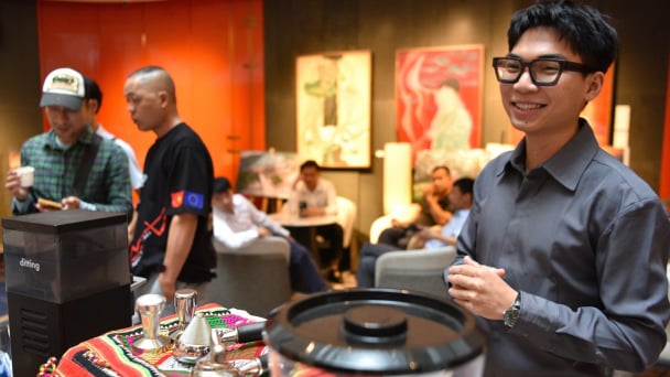Sứ giả Trần Đức Thắng mang cafe Arabica Sơn La tới đấu trường quốc tế