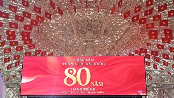 Kéo dài thời gian Triển lãm thành tựu đất nước đến ngày 15/9
