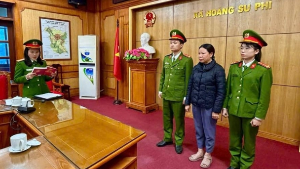 Khởi tố Phó Giám đốc Trung tâm hành chính công xã Hoàng Su Phì