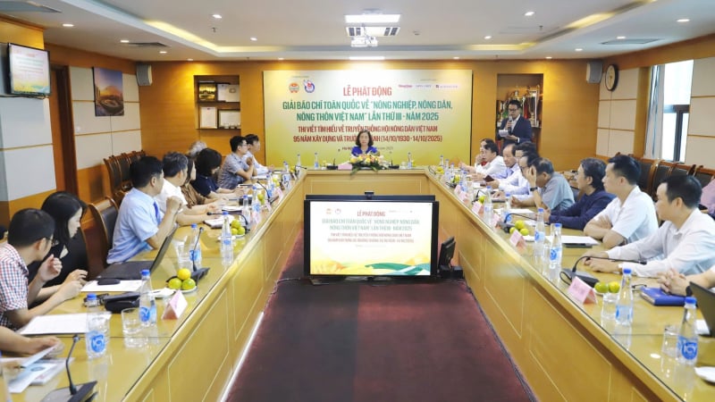 Phát động Giải báo chí toàn quốc về 'tam nông' Việt Nam lần III