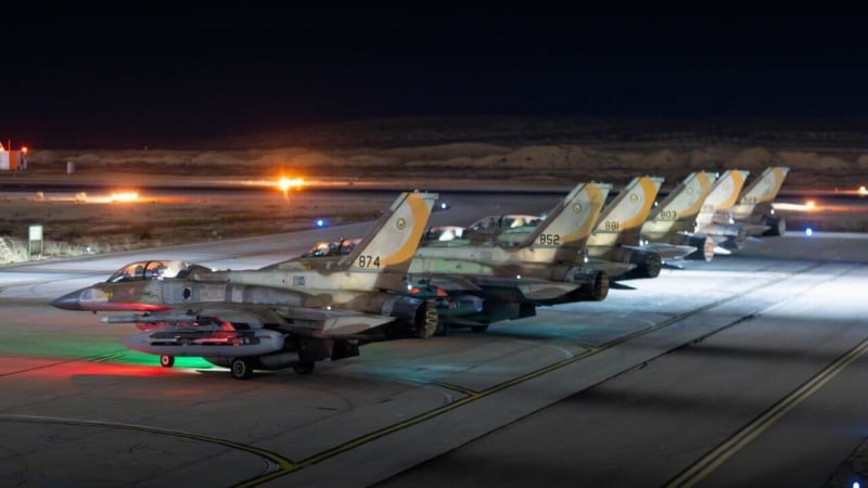 Iran đáp trả mạnh mẽ sau cuộc tấn công tên lửa của Israel