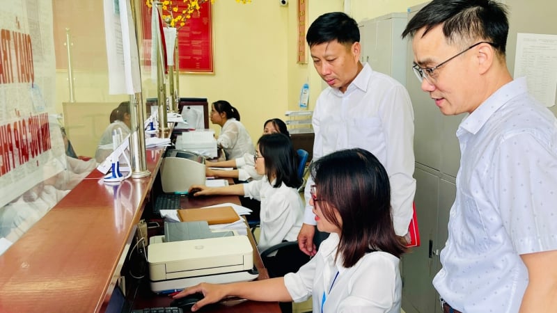 Lai Châu bắt nhịp ngay công việc để phục vụ người dân