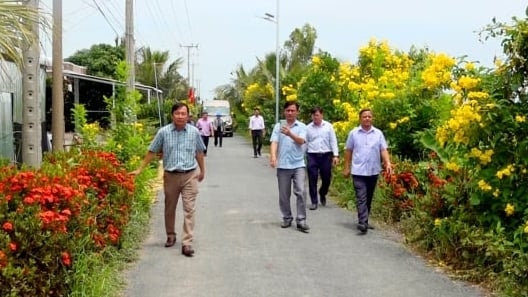 Đồng Tháp công nhận 12 tuyến đường nông thôn mới kiểu mẫu