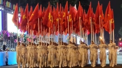38 khối quân đội, công an hợp luyện diễu binh trên đường Lê Duẩn