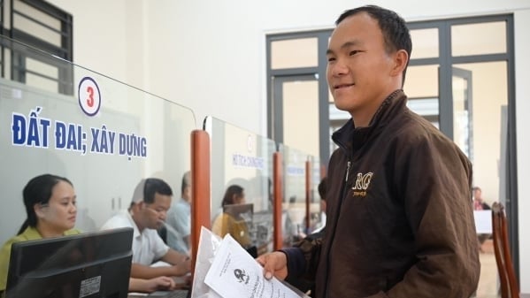 Thủ tục nhanh gọn, xã hướng dẫn tận tình người dân làm thủ tục đất đai