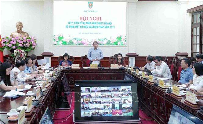 32/63 địa phương hoàn thành lấy ý kiến sửa đổi Hiến pháp