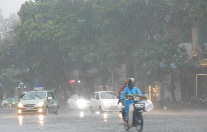 Hà Nội mưa bão, khả năng có gió mạnh cấp 5-6, giật cấp 7-8
