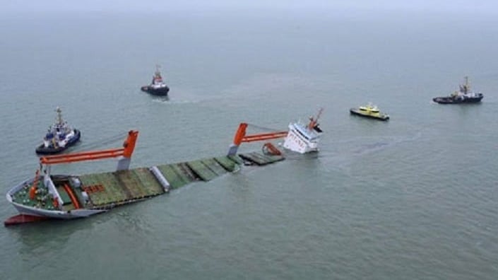 Chìm tàu chở than, 10 thuyền viên mất tích