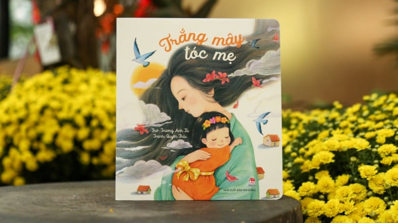 Trắng mây tóc mẹ - chuyến hành hương về lại thời nhỏ dại