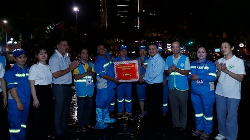 Tri ân công nhân môi trường trong dịp Quốc khánh 2/9