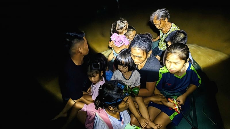 Trời không mưa nhưng Nghệ An vẫn lụt nặng