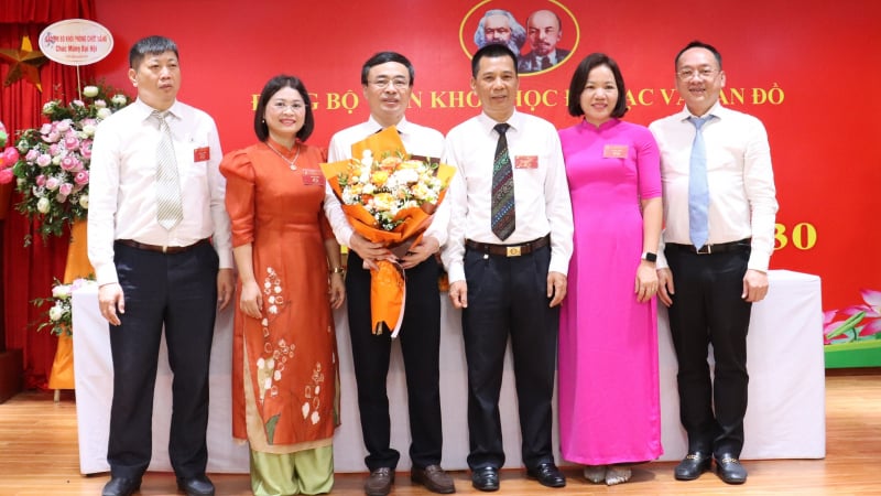 Tổ chức thành công Đại hội Đảng bộ Viện Khoa học Đo đạc và Bản đồ