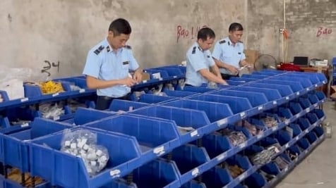 Phát hiện kho hàng hơn 47.000 sản phẩm nhập lậu
