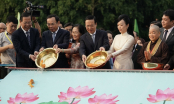 Chủ tịch nước cùng kiều bào dâng hương, thả cá tại Bến nhà Rồng