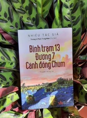 Cuốn sách về binh chủng đặc biệt.