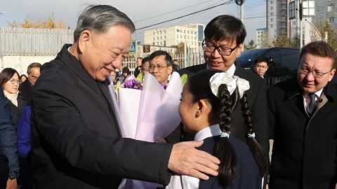 Tổng Bí thư, Chủ tịch nước Tô Lâm thăm Trường mang tên Chủ tịch Hồ Chí Minh tại Mông Cổ